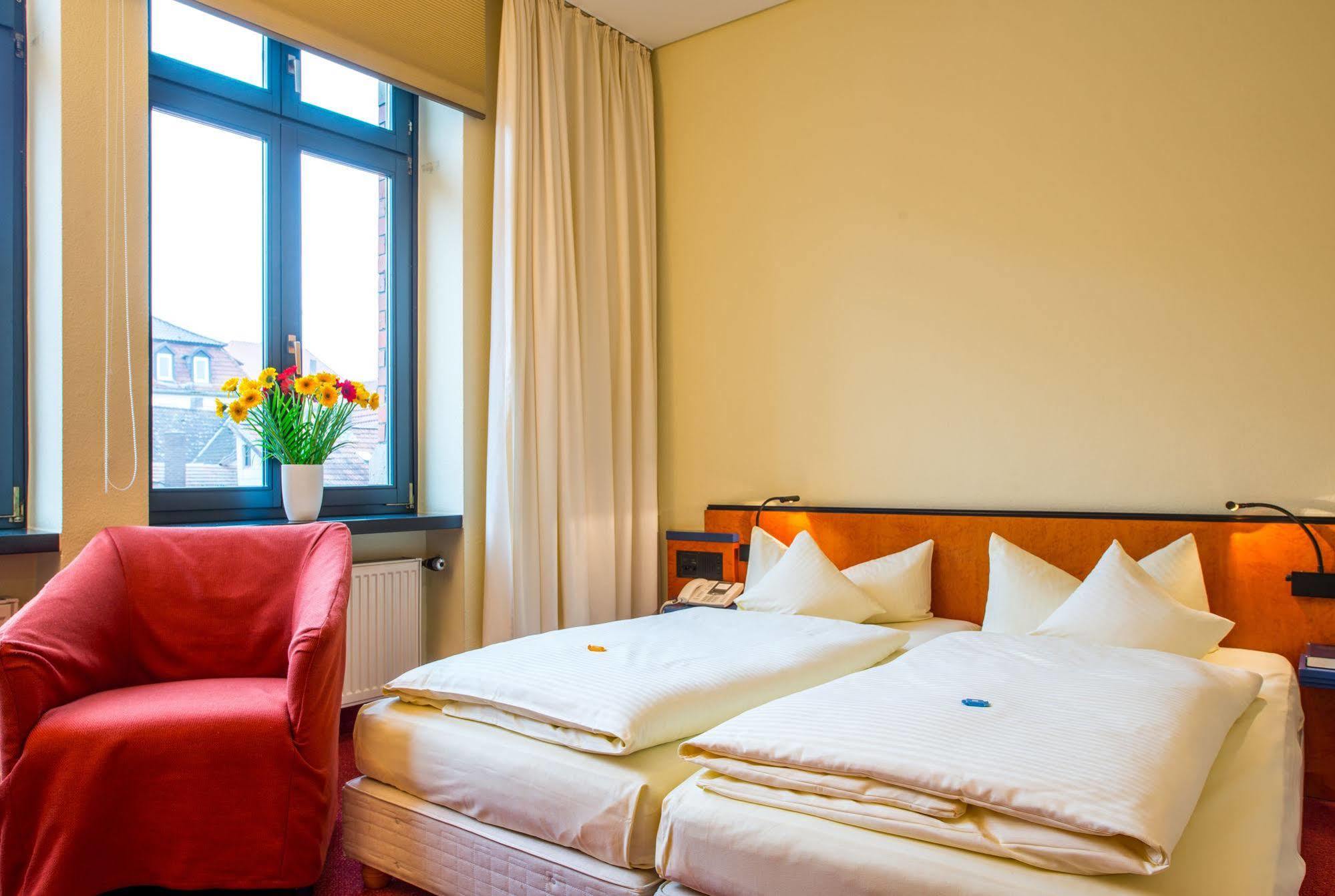Hotel Zum Ritter Fulda Exterior photo